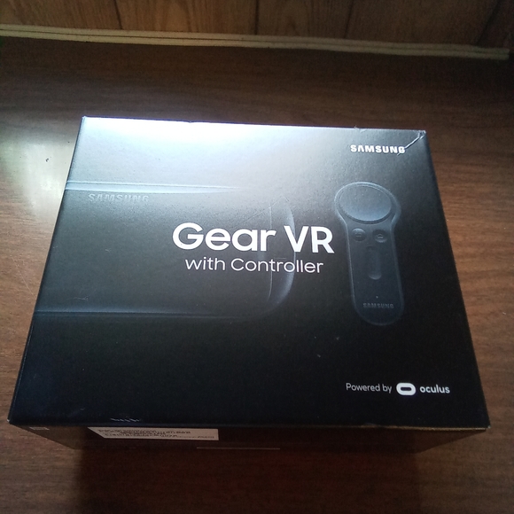 Samsung Gear VR With Controller
